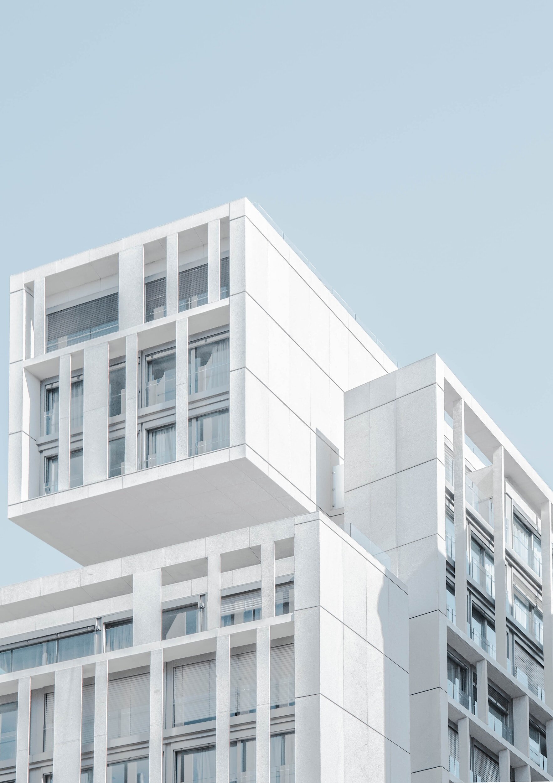 COMMERCIAL MOVE